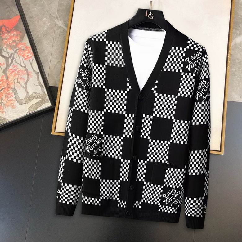 LV Sweater-089